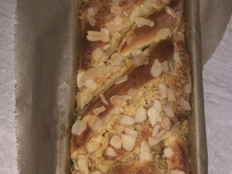 Cliquez pour zoomer ! Brioche à la crème d’amande Thermomix par nassouli
