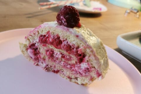 Cliquez pour zoomer ! Bûche de Noël framboises et chocolat blanc Thermomix par celinette313