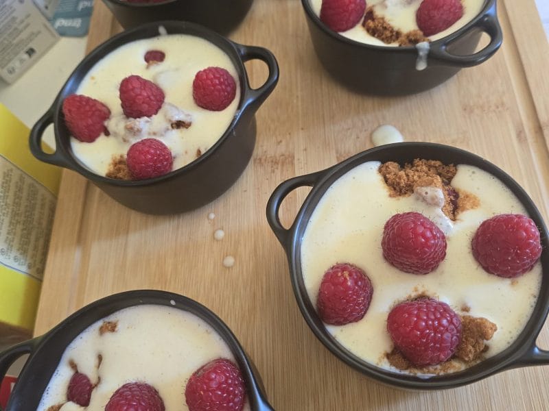 Cliquez pour zoomer ! Tiramisu aux framboises et spéculoos Thermomix par delphine2911