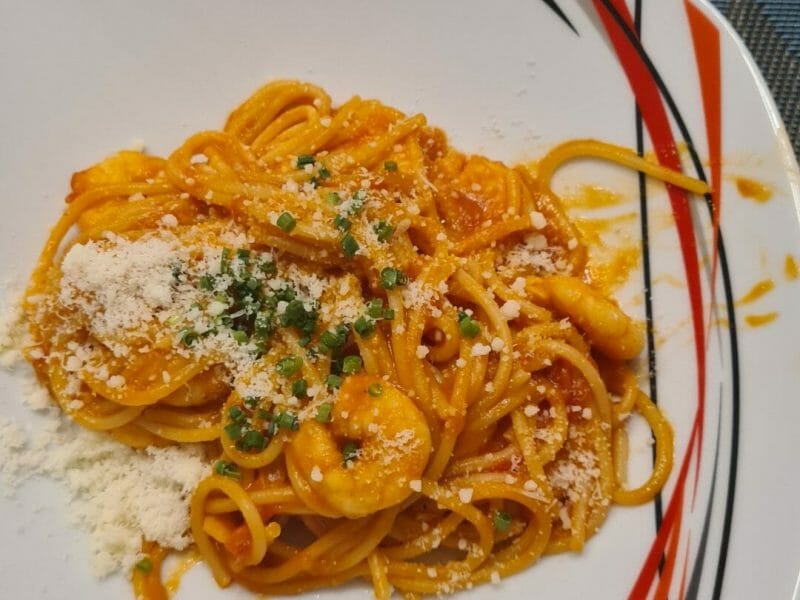 Cliquez pour zoomer ! Spaghettis aux crevettes et à l’ail Thermomix par sophie_751