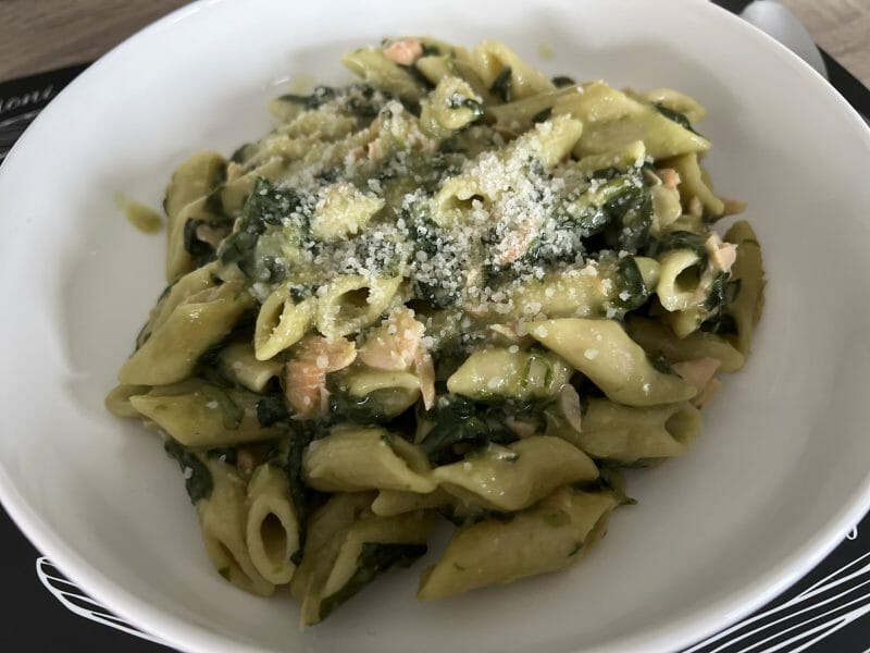 Cliquez pour zoomer ! One pot pasta – épinards et saumon fumé Thermomix par choupette.81