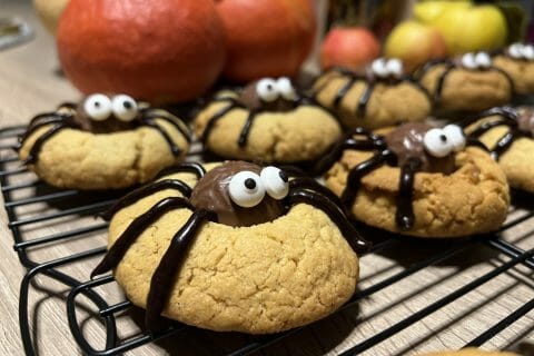 Cliquez pour zoomer ! Spider cookies – cookies araignées Thermomix par choupette.81