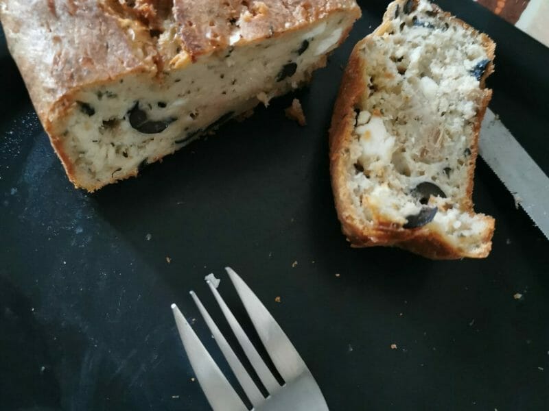 Cliquez pour zoomer ! Cake aux poivrons, fêta et olives Thermomix par mcfly