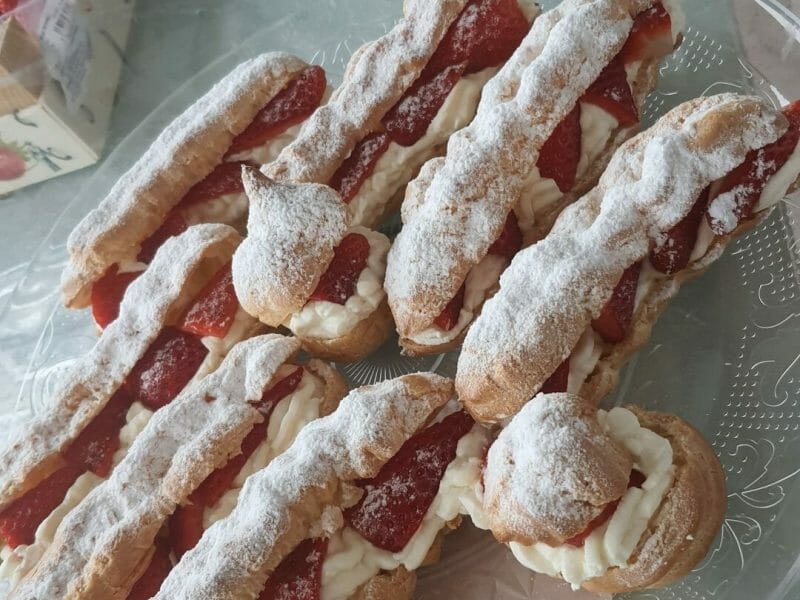 Cliquez pour zoomer ! Éclairs fraises chantilly Thermomix par vanessa_479
