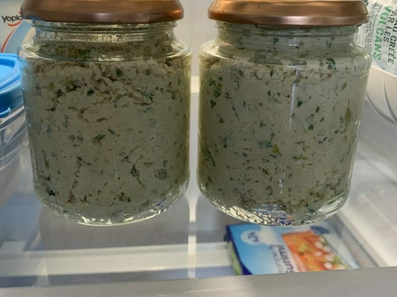 Cliquez pour zoomer ! Rillettes de poulet aux cornichons Thermomix par kaathy