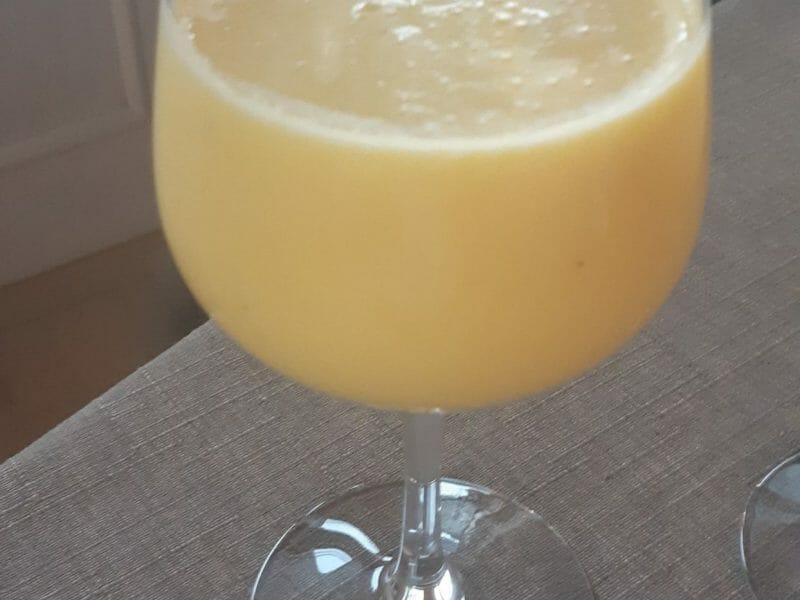Cliquez pour zoomer ! Milkshake orange banane Thermomix par ibeadenane