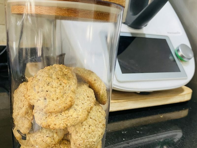 Cliquez pour zoomer ! Biscuits aux flocons d’avoine et amandes Thermomix par salmasb