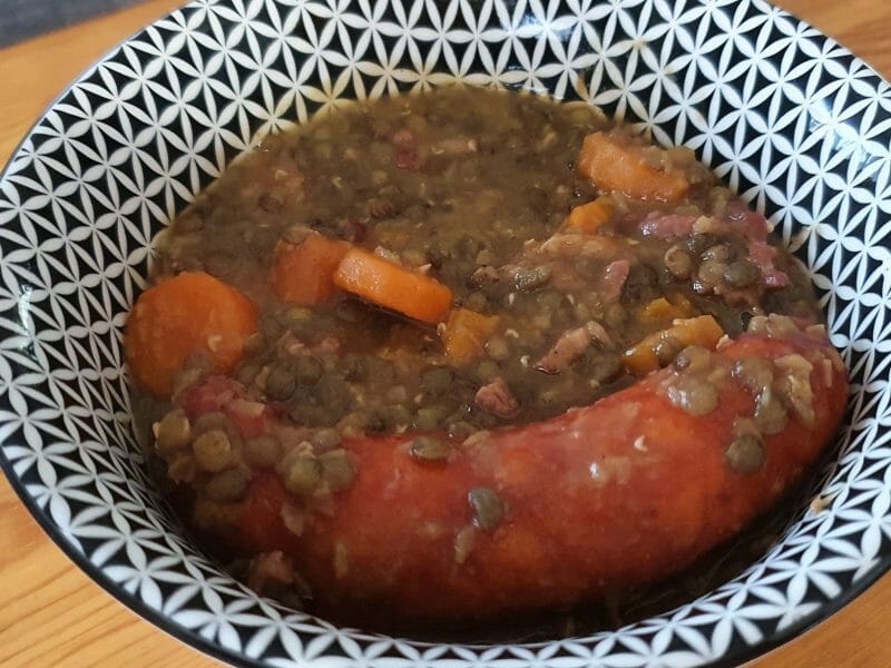 Cliquez pour zoomer ! Lentilles et ses saucisses Thermomix par gaelle2403