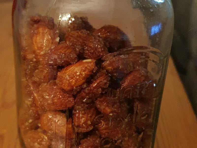 Cliquez pour zoomer ! Amandes grillées à la cannelle et au miel Thermomix par gaelle2403