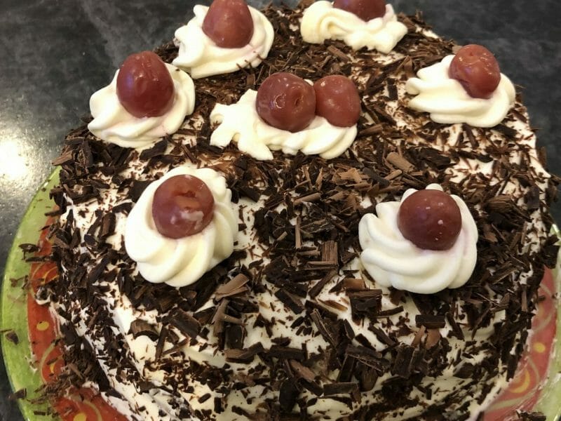 Cliquez pour zoomer ! Bûche forêt noire Thermomix par dida78