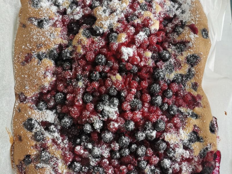 Cliquez pour zoomer ! Bublanina aux fruits rouges Thermomix par ZedZed