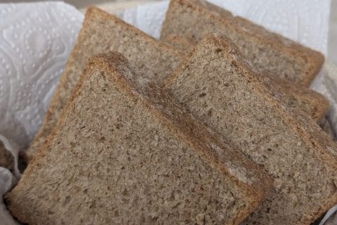 Cliquez pour zoomer ! Pain de mie complet Thermomix par Malak.k.2011