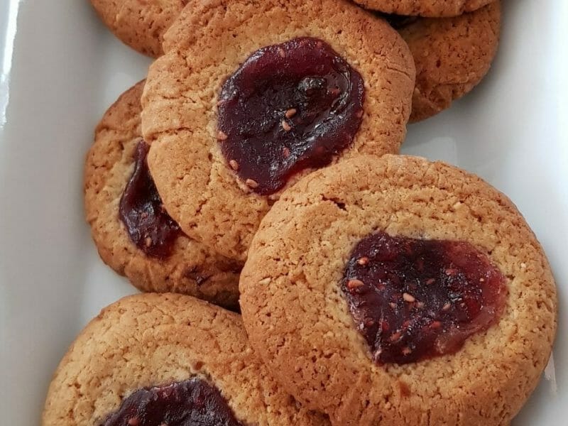 Cliquez pour zoomer ! Jam drops – Biscuits à la confiture Thermomix par Ndolphin