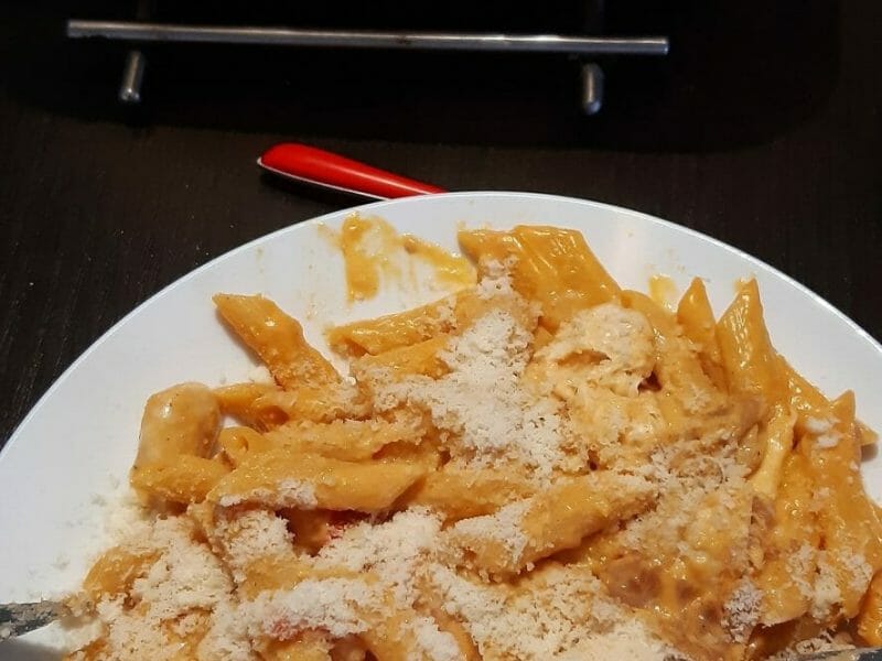 Cliquez pour zoomer ! Pennes au poulet, tomates et champignons Thermomix par sabou50