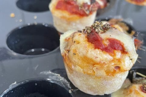 Cliquez pour zoomer ! Muffins salés façon pizza Thermomix par Sara bontemps