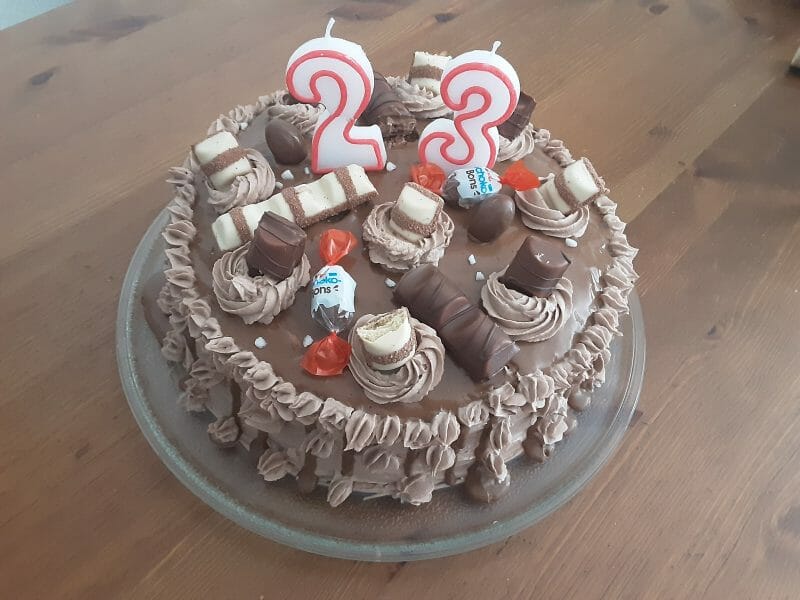 Cliquez pour zoomer ! Layer cake Kinder Bueno Thermomix par albene
