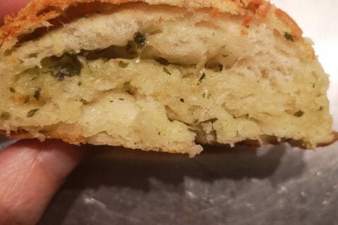 Cliquez pour zoomer ! Pain à l’ail, persil et mozzarella Thermomix par grimlly