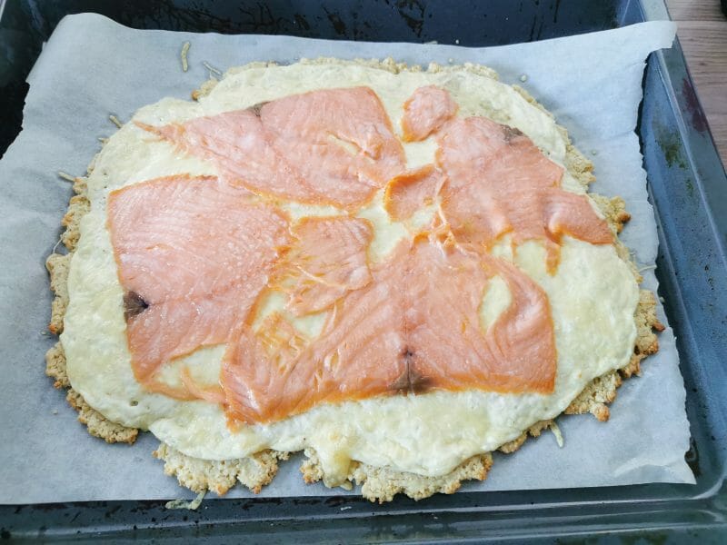 Cliquez pour zoomer ! Pizza au saumon et sauce kiri Thermomix par aure_55