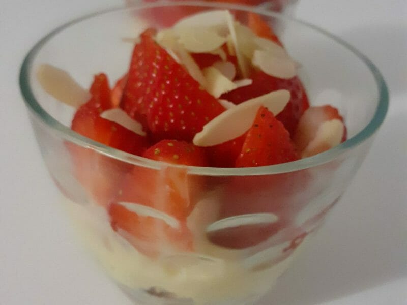 Cliquez pour zoomer ! Tarte aux fraises destructurée Thermomix par steph_151