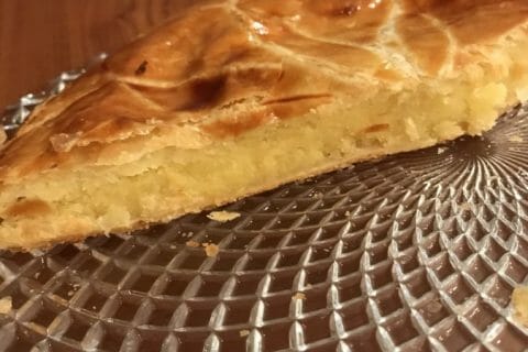 Cliquez pour zoomer ! Galette des rois à la frangipane Thermomix par vero2604