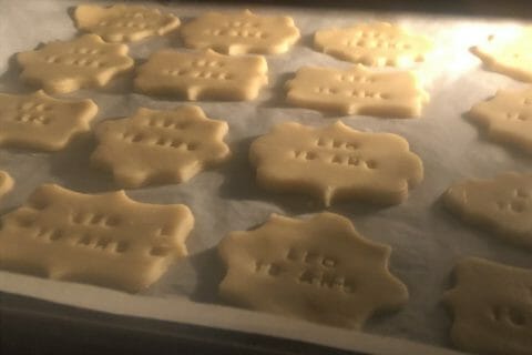 Cliquez pour zoomer ! Sablés sucrés à la vache qui rit Thermomix par justpradadise