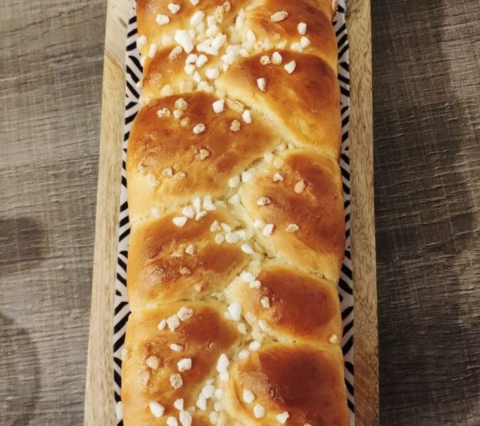 Cliquez pour zoomer ! Brioche tressée à la mie filante Thermomix par Etamot