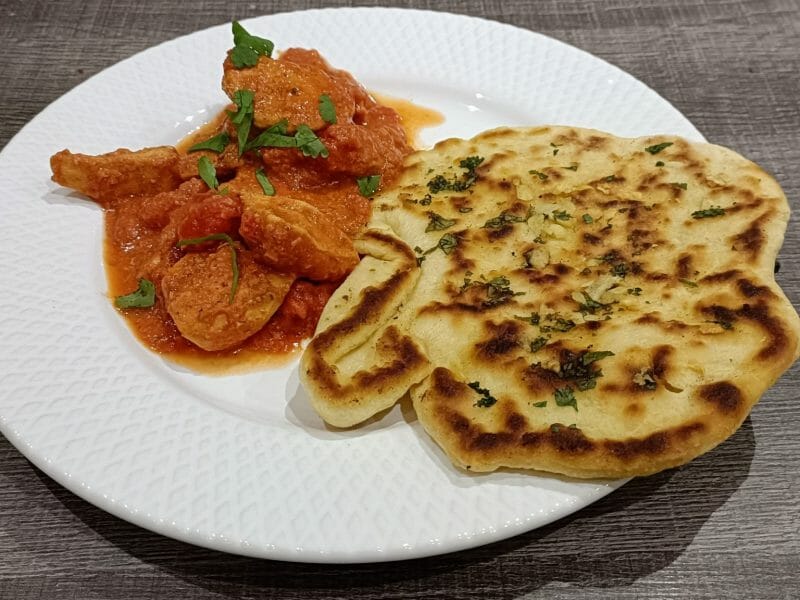 Cliquez pour zoomer ! Naans à l’ail et à la coriandre Thermomix par Etamot