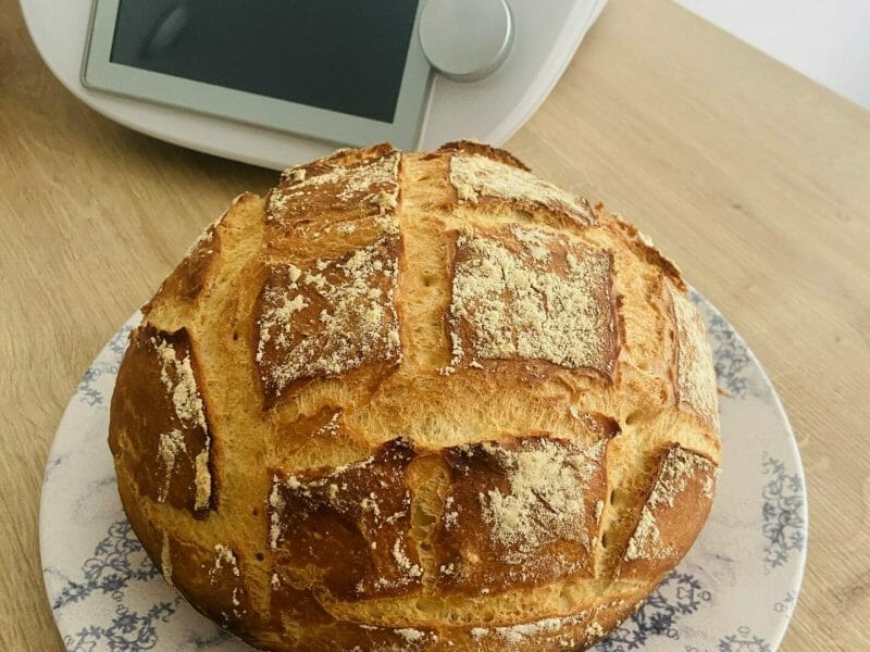 Cliquez pour zoomer ! Pain Cocotte Thermomix par Elena