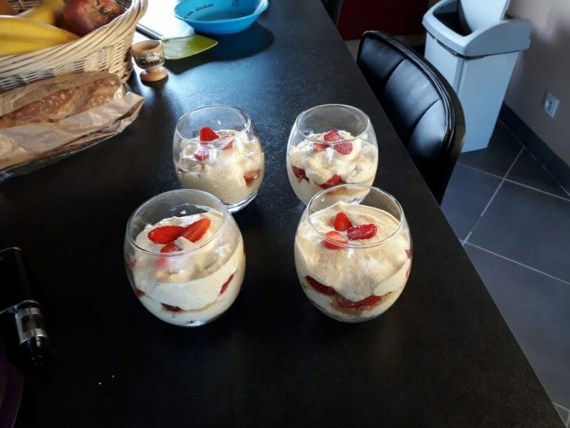 Cliquez pour zoomer ! Tiramisu aux framboises et spéculoos Thermomix par ElodieduJura