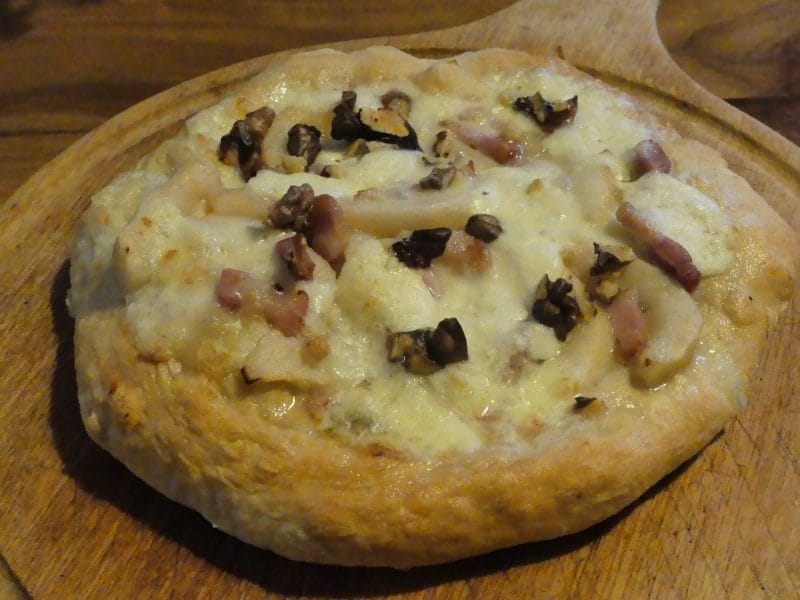 Cliquez pour zoomer ! Pizza bacon, poires, gorgonzola et noix Thermomix par nadinemarie