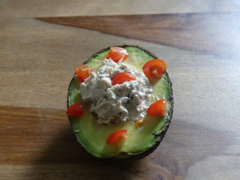 Cliquez pour zoomer ! Avocats aux rillettes de thon au basilic Thermomix par nadinemarie