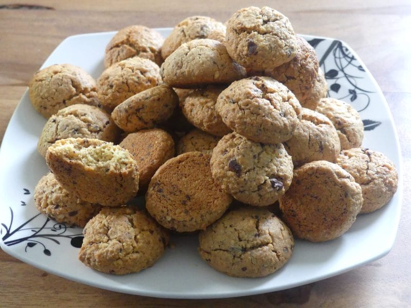 Cliquez pour zoomer ! Biscuits aux flocons d’avoine, cacahuètes et chocolat Thermomix par nadinemarie