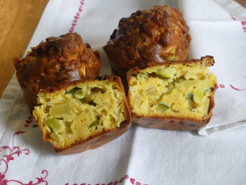 Cliquez pour zoomer ! Cake courgettes et cheddar Thermomix par nadinemarie
