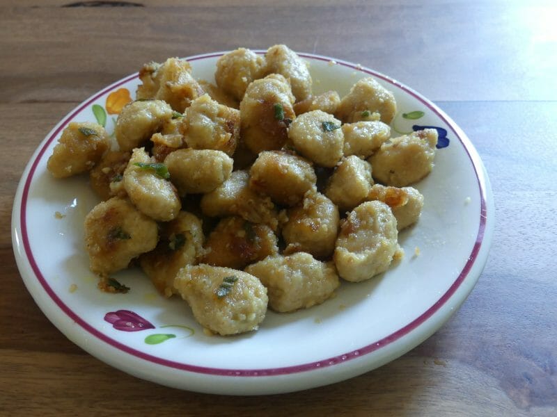 Cliquez pour zoomer ! Capunsei au beurre de sauge – Gnocchi de pain Thermomix par nadinemarie