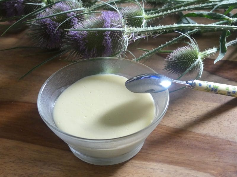 Cliquez pour zoomer ! Crème dessert au chocolat blanc Thermomix par nadinemarie