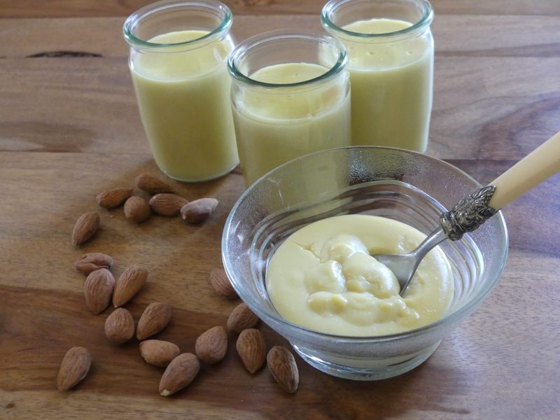 Cliquez pour zoomer ! Crème dessert aux amandes Thermomix par nadinemarie