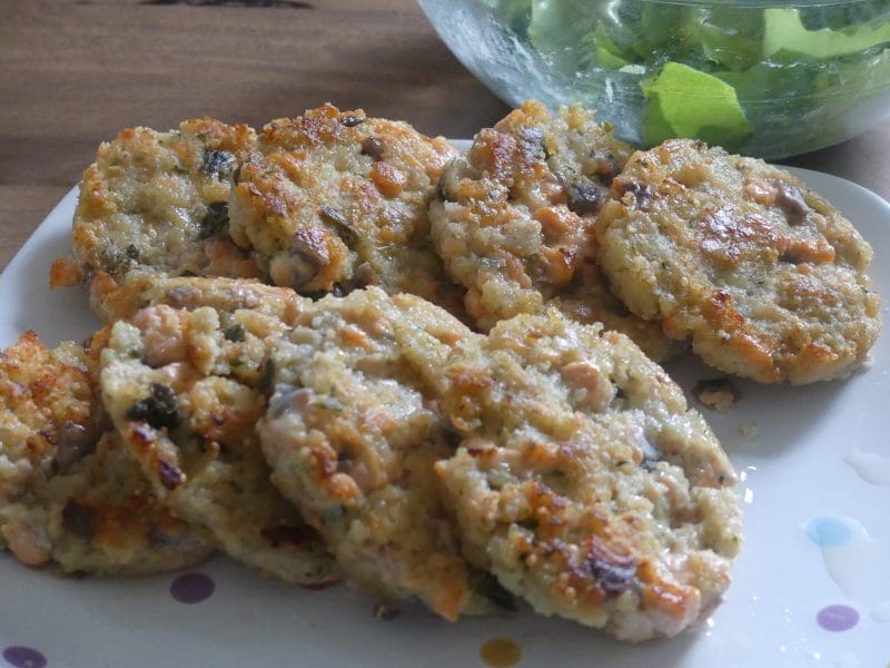 Cliquez pour zoomer ! Galettes de quinoa rouge au saumon Thermomix par nadinemarie
