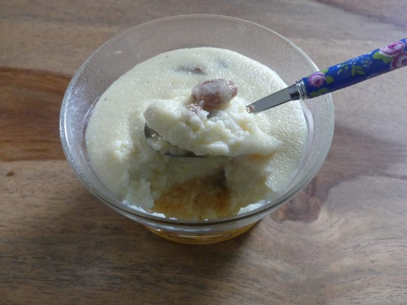 Cliquez pour zoomer ! Gâteau de semoule aux raisins secs Thermomix par nadinemarie