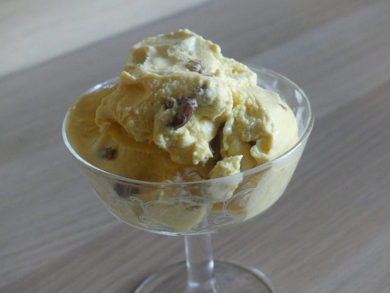 Cliquez pour zoomer ! Glace rhum raisins Thermomix par nadinemarie