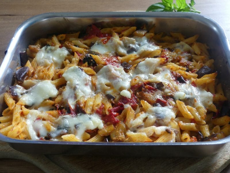 Cliquez pour zoomer ! Gratin de pâtes aux aubergines et tomates cerises Thermomix par nadinemarie