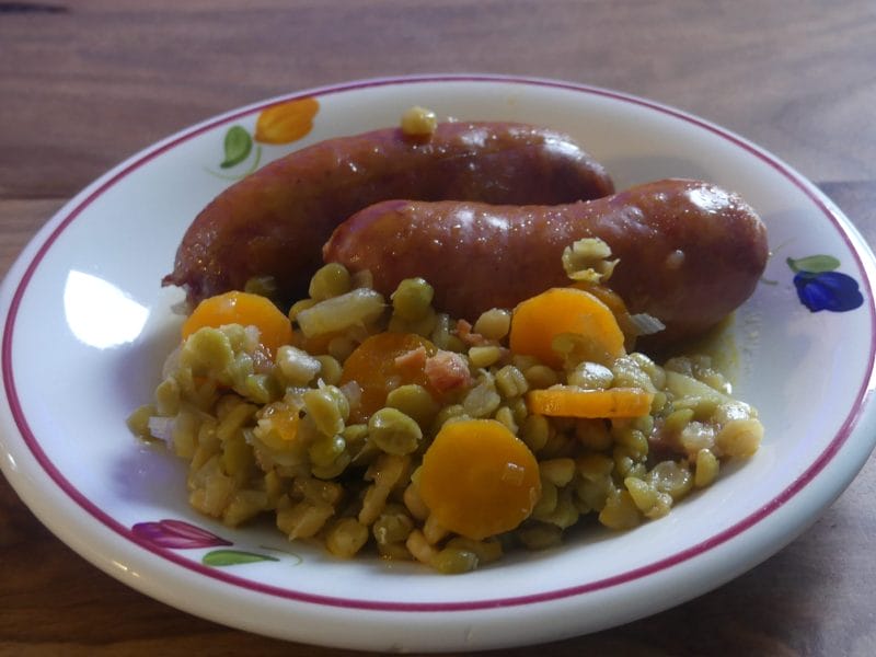 Cliquez pour zoomer ! Mitonnée de pois cassés aux saucisses Thermomix par nadinemarie