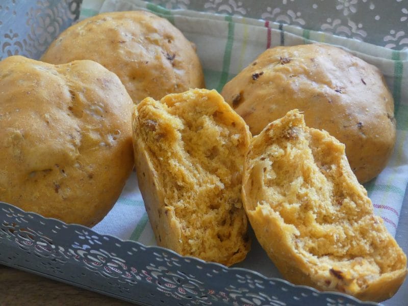 Cliquez pour zoomer ! Petits pains au chorizo Thermomix par nadinemarie
