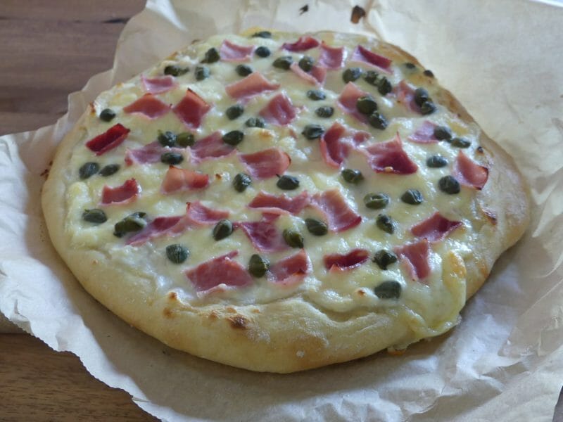 Cliquez pour zoomer ! Pizza au saumon et sauce kiri Thermomix par nadinemarie