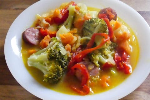 Cliquez pour zoomer ! Ragoût de légumes, pommes de terre et saucisses Thermomix par nadinemarie