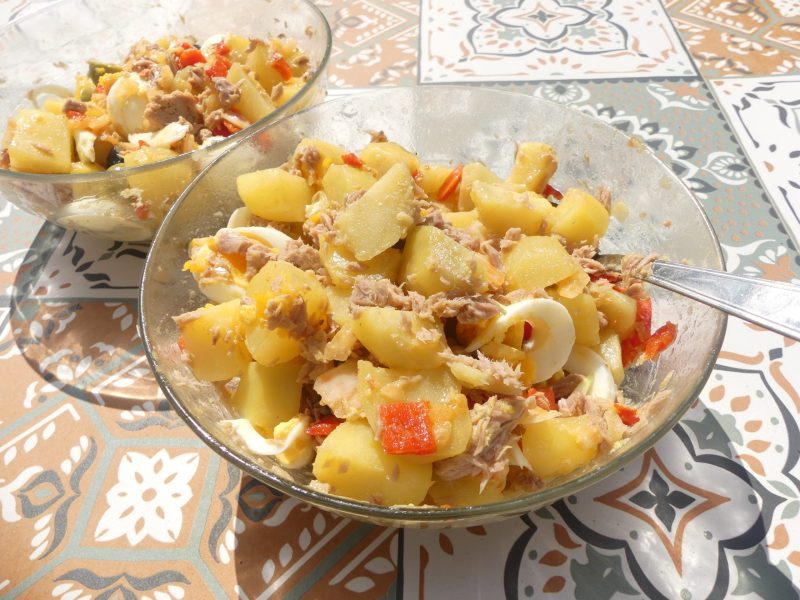 Cliquez pour zoomer ! Salade de pommes de terre au thon Thermomix par nadinemarie