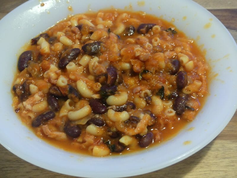 Cliquez pour zoomer ! Soupe aux haricots rouges et coquillettes Thermomix par nadinemarie