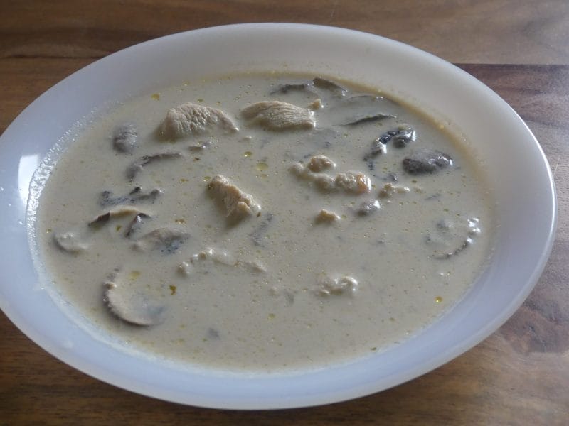 Cliquez pour zoomer ! Tom Kha Kai – Soupe de poulet au lait de coco Thermomix par nadinemarie
