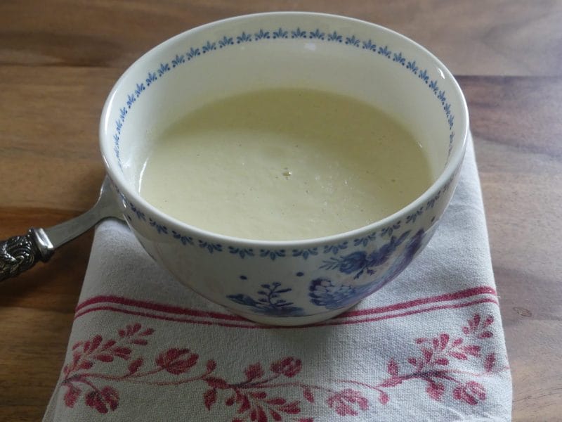 Cliquez pour zoomer ! Velouté de chou-rave au parmesan Thermomix par nadinemarie