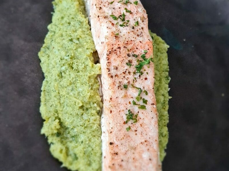 Cliquez pour zoomer ! Saumon sur purée de brocolis Thermomix par nana3347