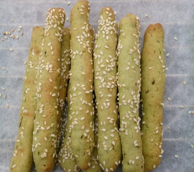 Cliquez pour zoomer ! Gressins parmesan basilic Thermomix par drinet